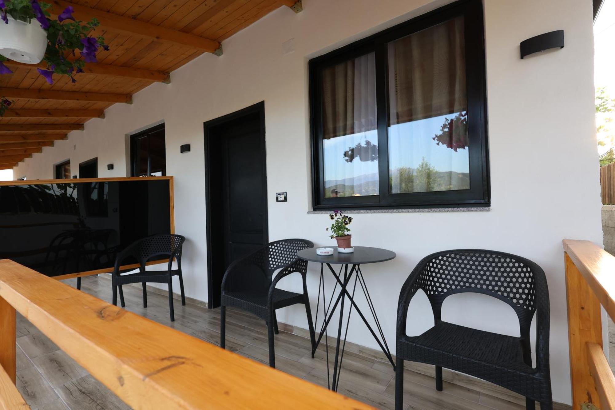 Olive Oasis Studio Berat Exterior foto